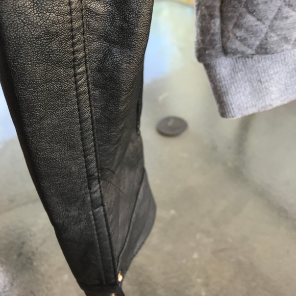 Small Jacket - Picture 4 of 6